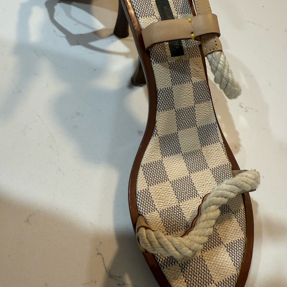 Louis Vuitton Azure Rope and wood Checkered Heels 8/8.5 (size 38) Vintage - Picture 9 of 9